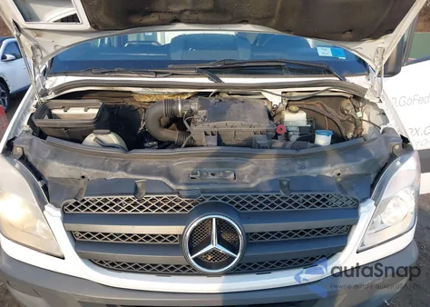 2011 Mercedes-Benz Sprinter 2500 High Roof z USA, uszkodzony, nr VIN WD3PE8CB8B5603032